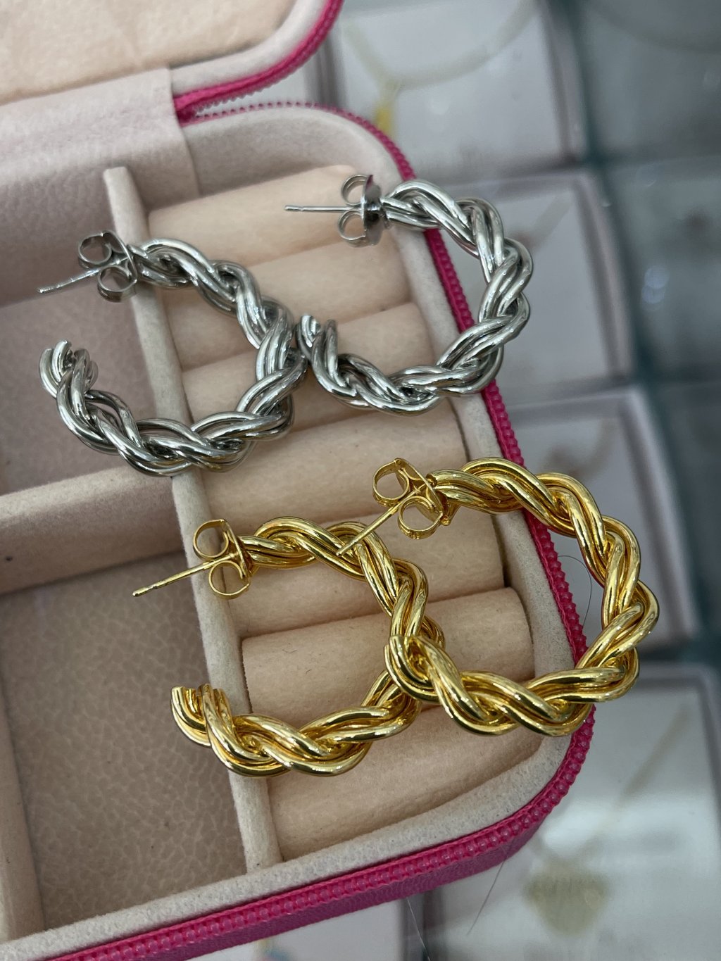 Argola ondas grossa ouro/prata 