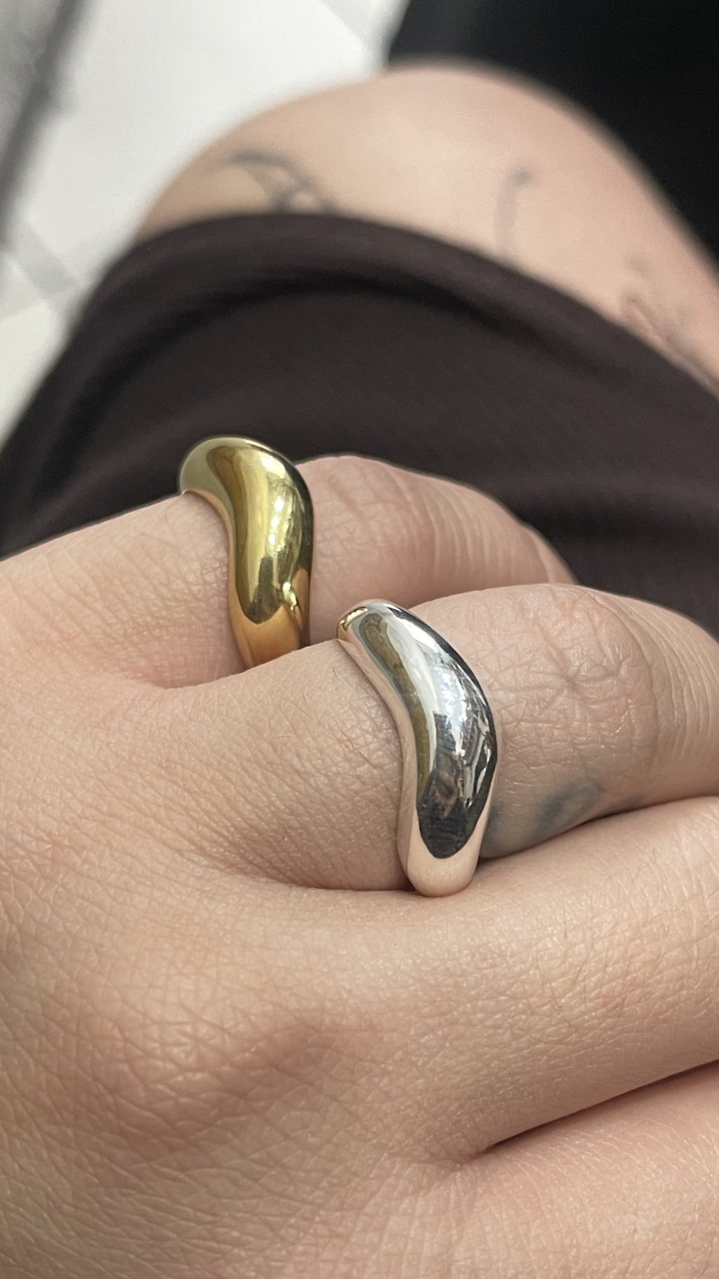 Anel Prata e Ouro Ajustável onda grossa 