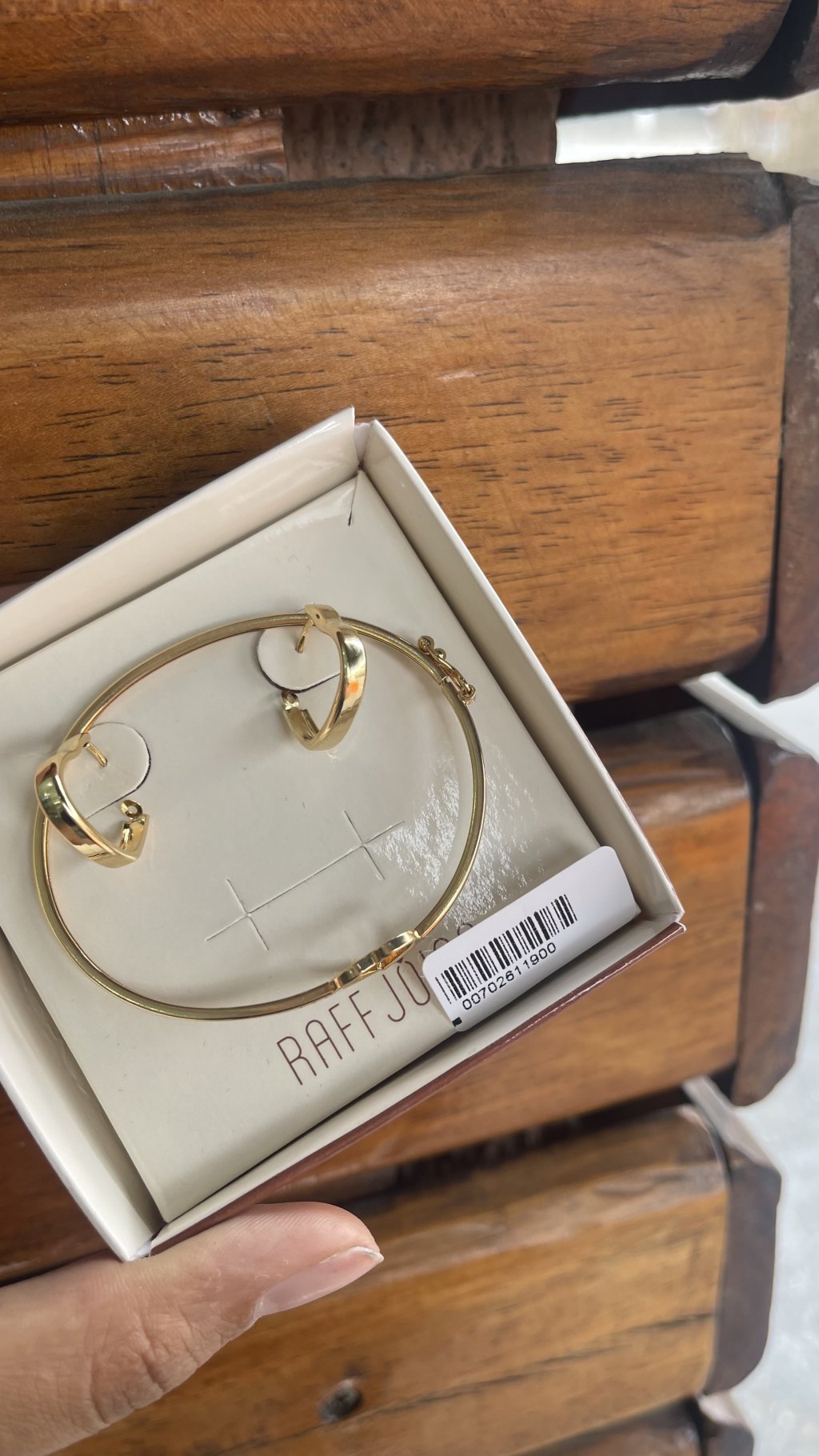 Conjunto brinco e bracelete 