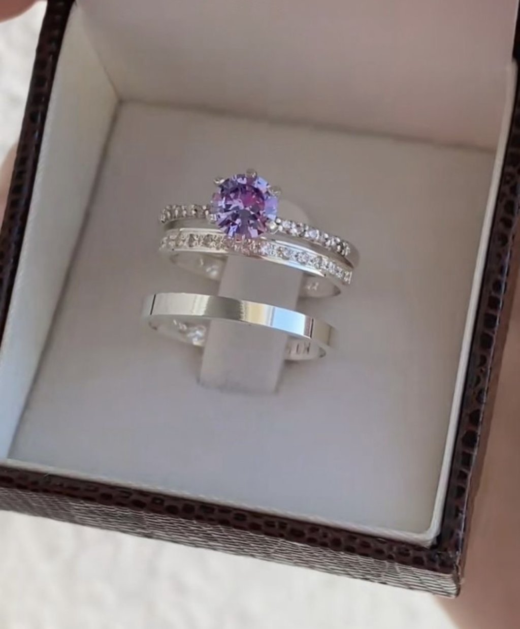 Par de aliança prata + solitário com Pedras 