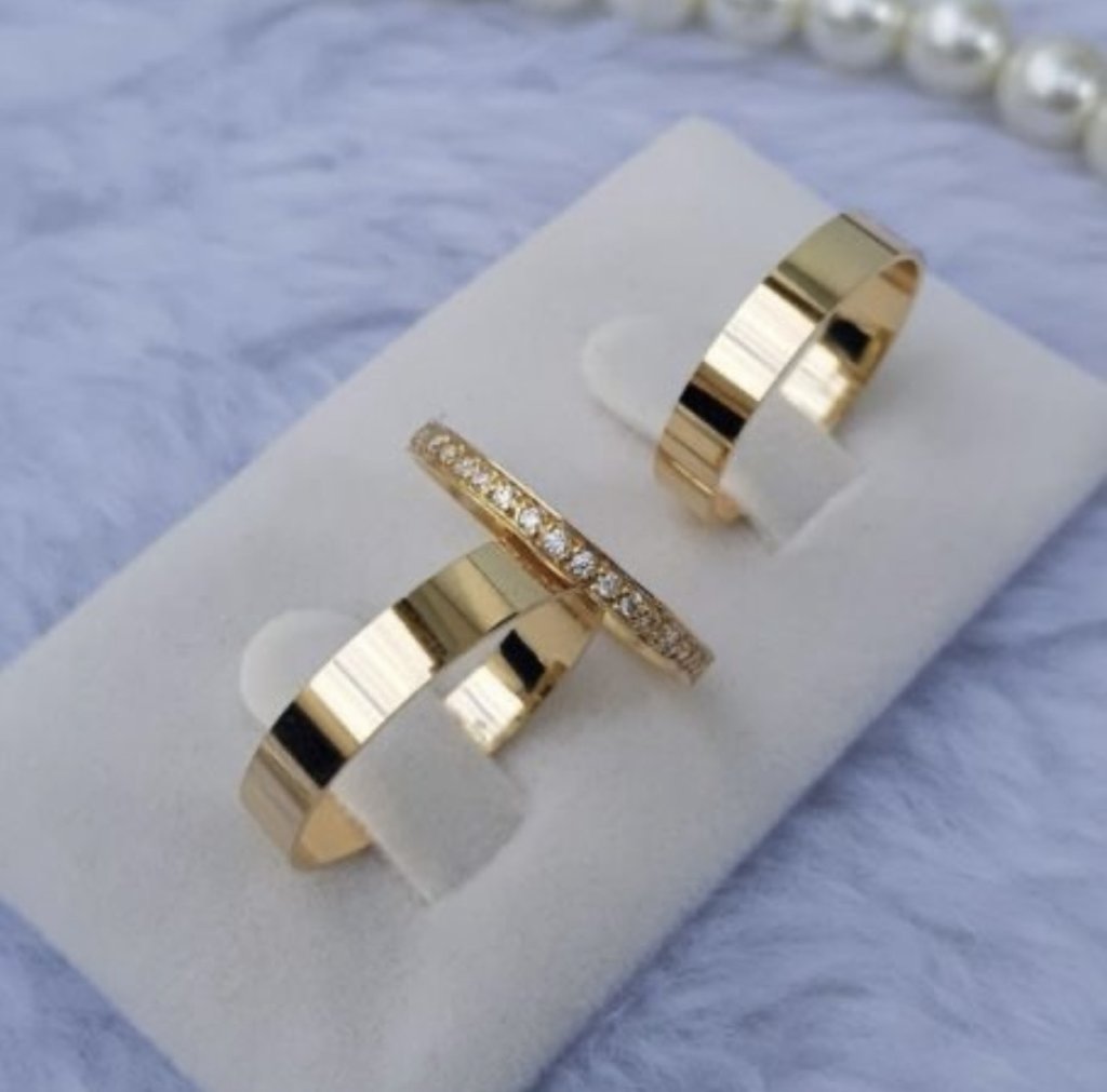 Par de alianças moeda + aparador 