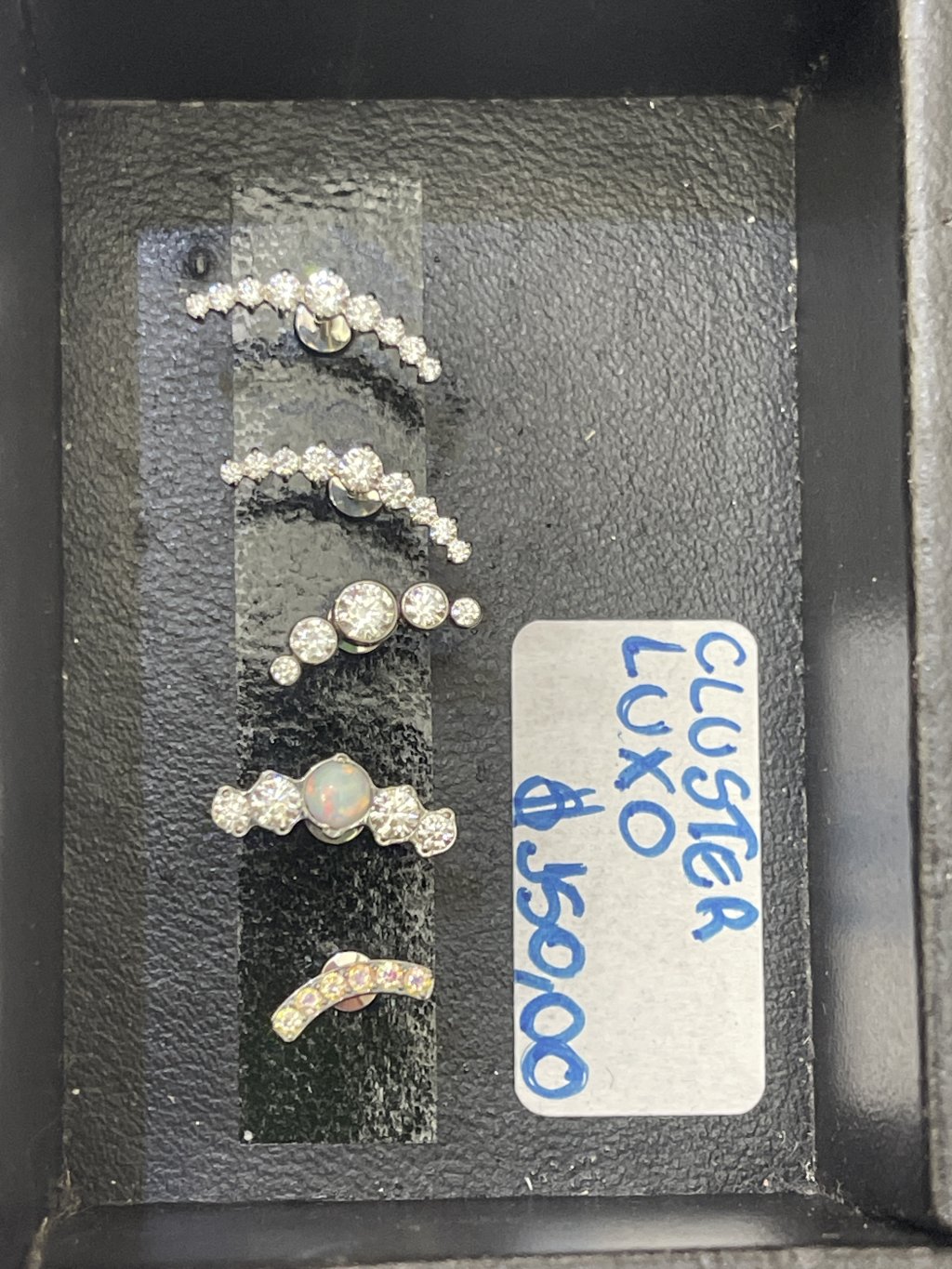 Piercing cluster titânio 