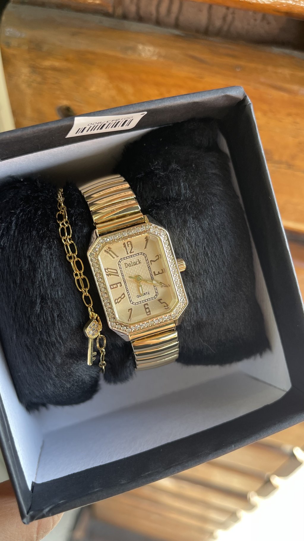 Relógio quadrado cravejado + pulseira chave
