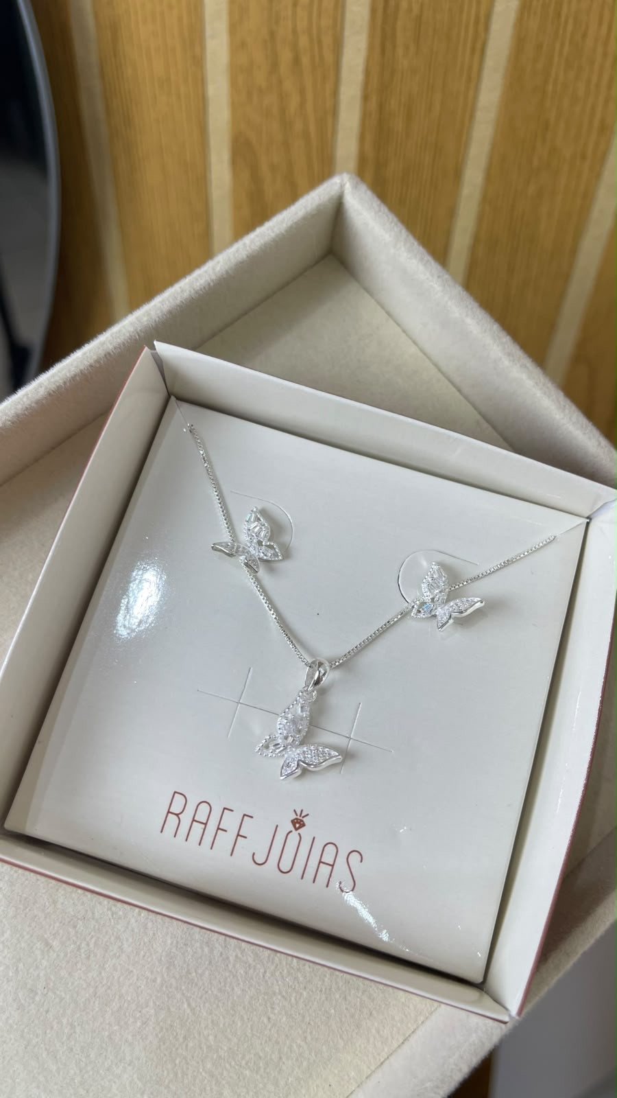 Conjunto prata 925 borboleta em zircônias