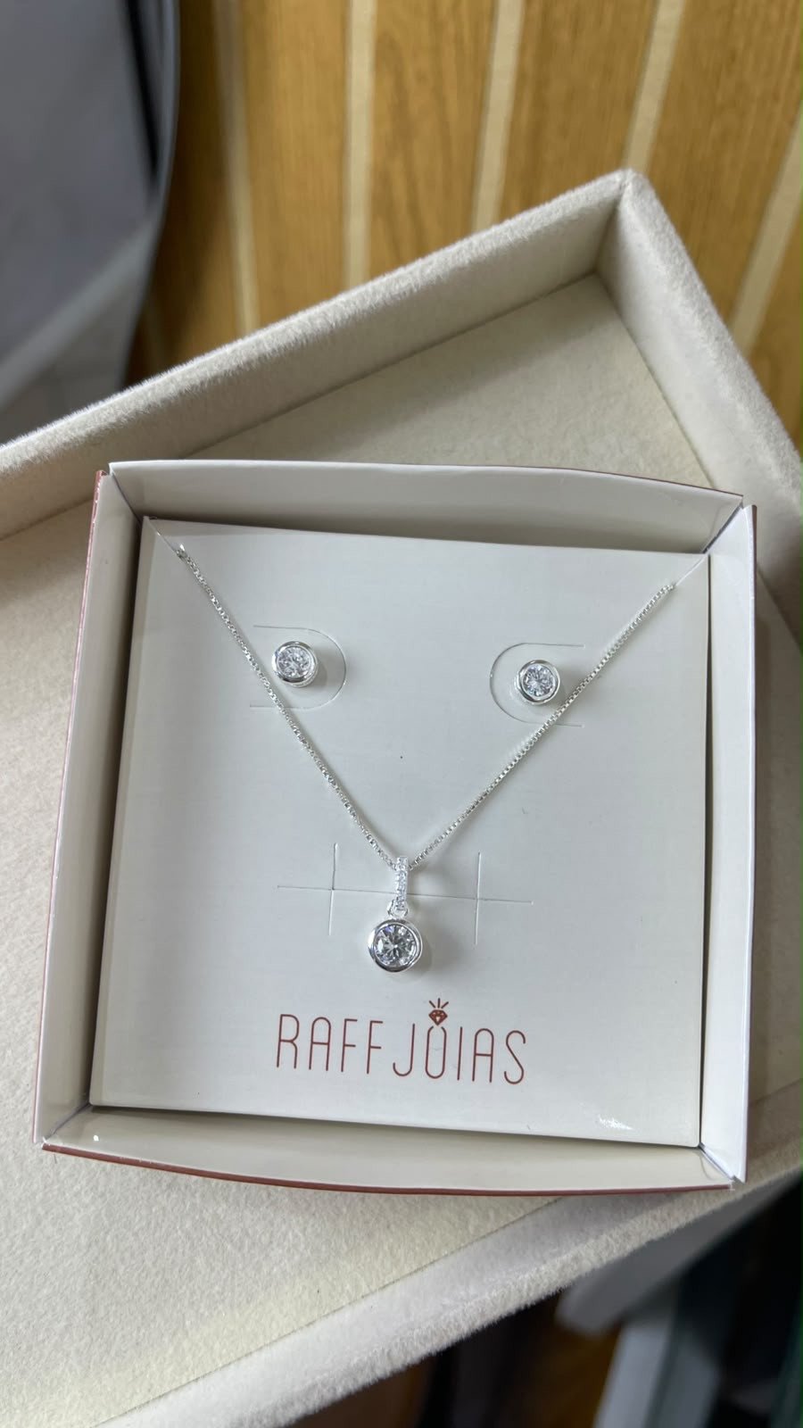 Corrente ponto de luz prata 924 com micro zirconia
