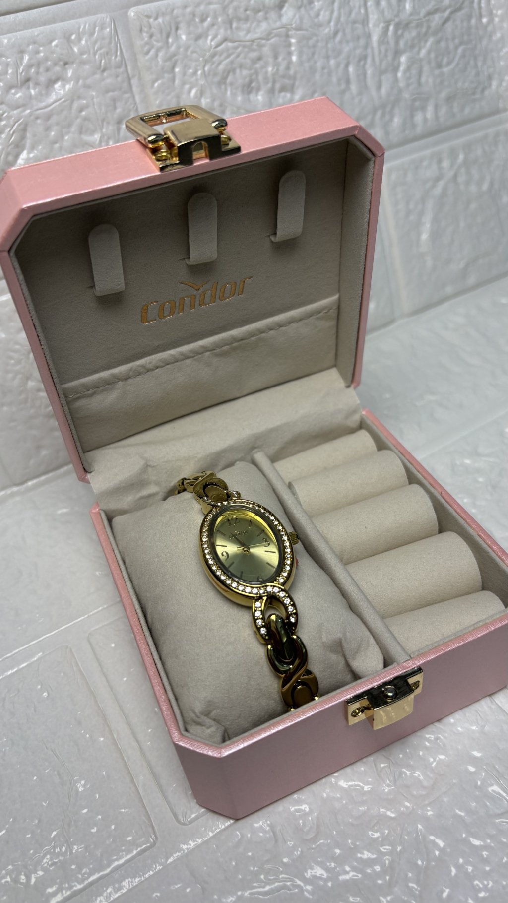 Relógio Condor Cravejado Dourado