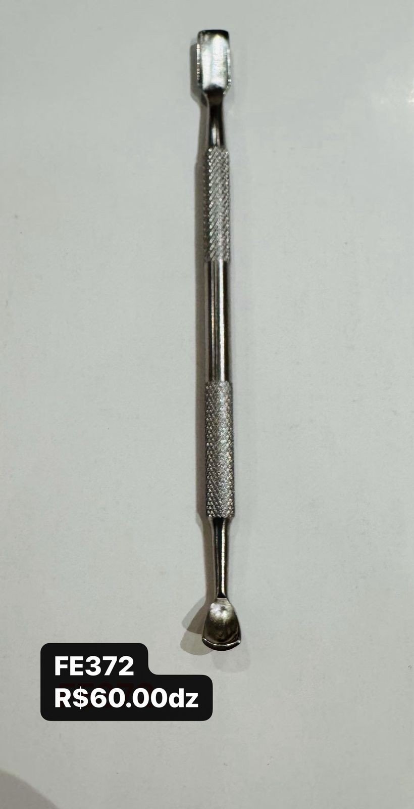 FE372 - ESPATULA PONTA DUPLA PARA CUTICULAS