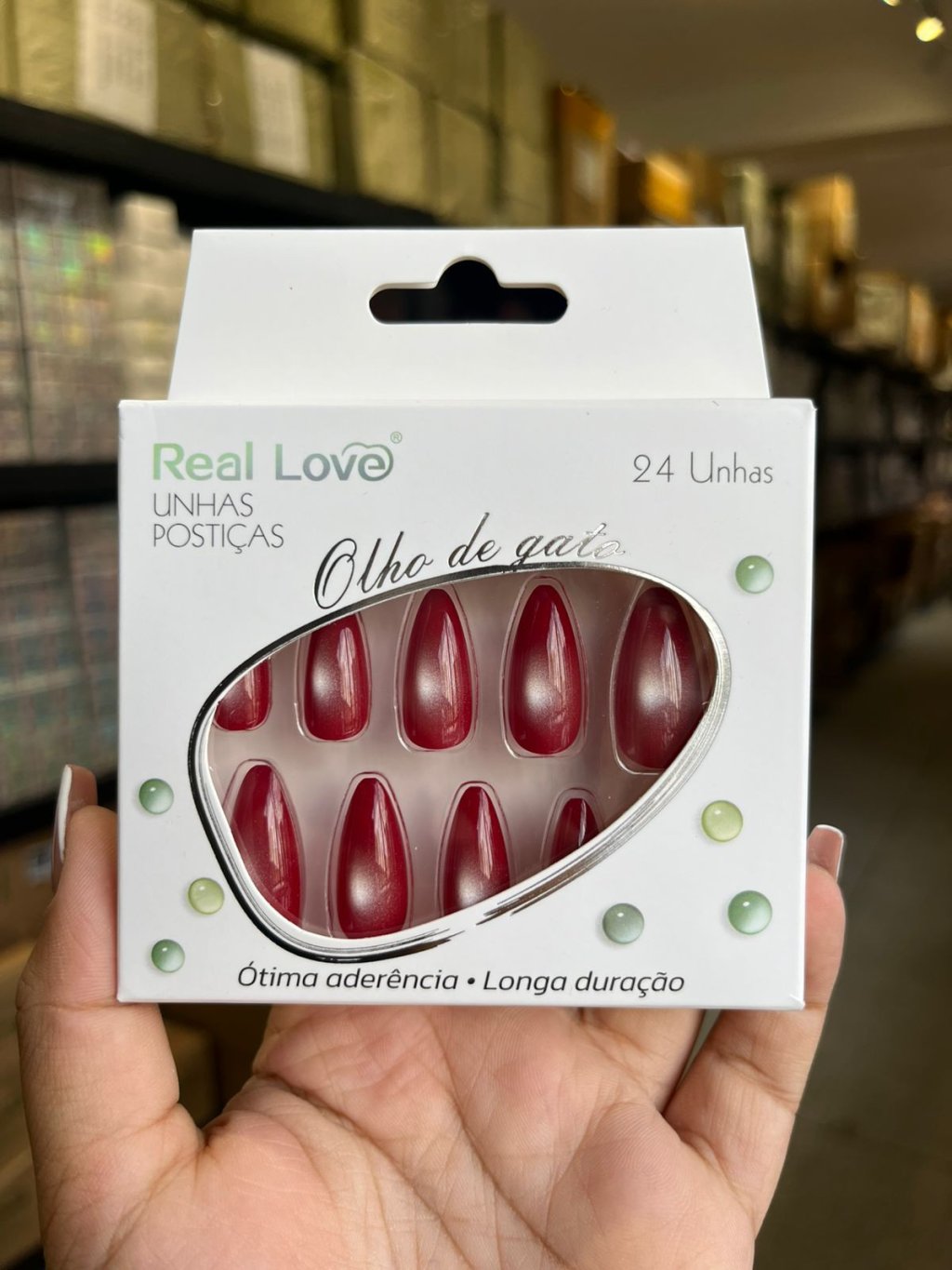 XUN450 - E945- Unha Postiça Amendoada Olho de Gato