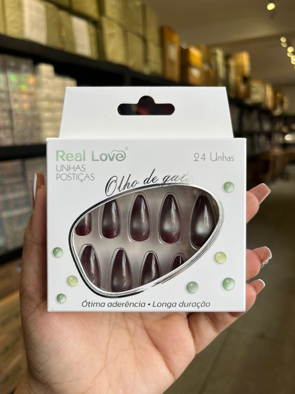 XUN450 - E321- Unha Postiça Amendoada Olho de Gato