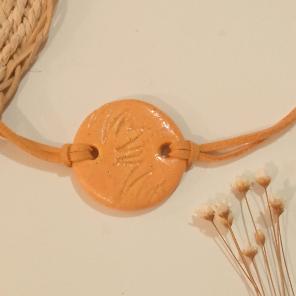 GARGANTILHA MEDALHA LARANJA