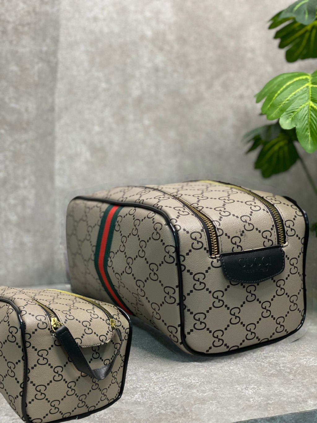 Necessaire 