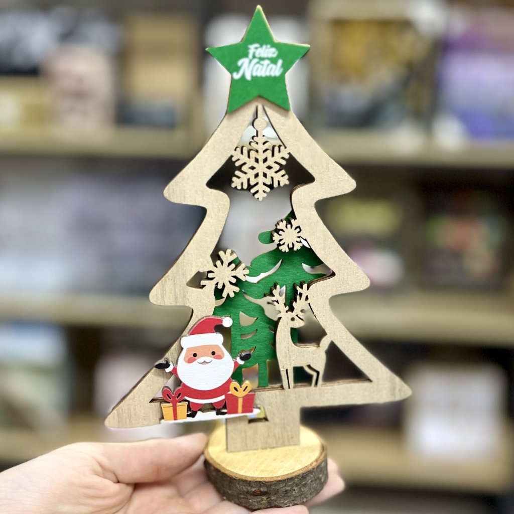 Enfeite Pinheiro em madeira Feliz Natal 