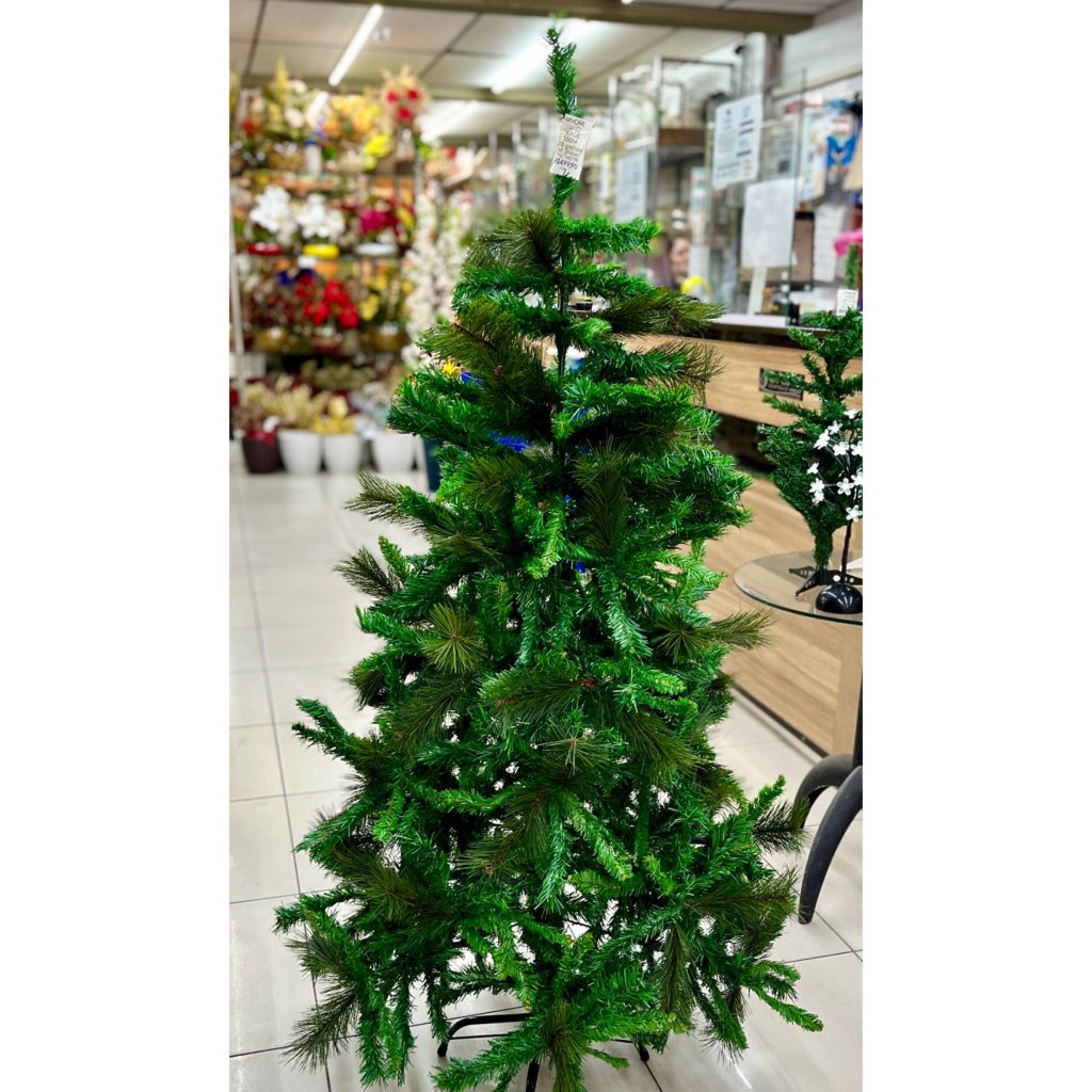 Árvore de Natal verde Luxo 1,50m 530 galhos 