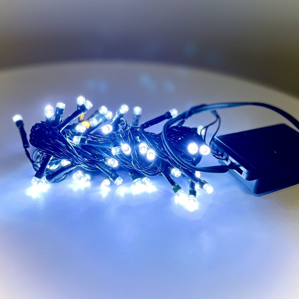 Pisca 50 leds branco frio - fio verde - 8 funções 