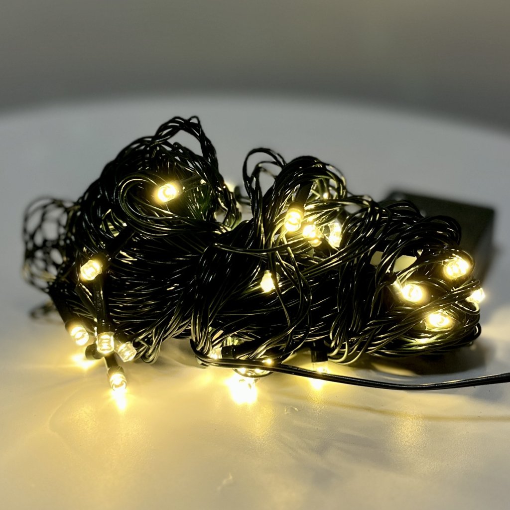 Pisca 40 leds - Branco quente - 8 funções com tomada macho e fêmea 