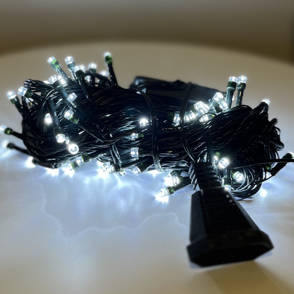 Pisca 100 leds Branco frio - fio verde - 8 funções com tomada macho e fêmea 