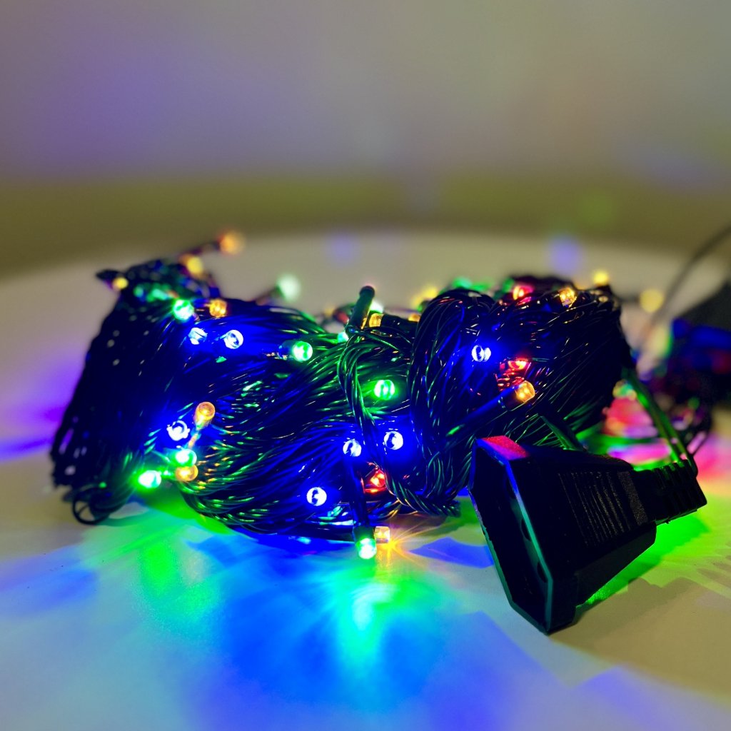 Pisca 100 leds colorido - fio verde-  8 funções com tomada macho e fêmea 