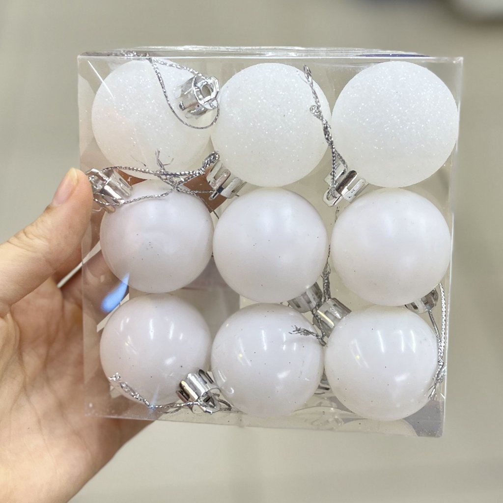 Conjunto 9 bolas de Natal brancas - 4cm 