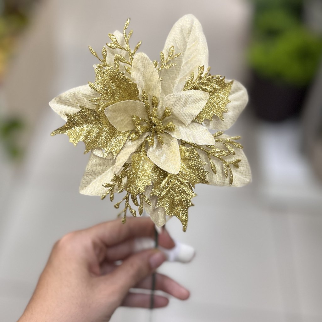 Flor de Natal dourada 