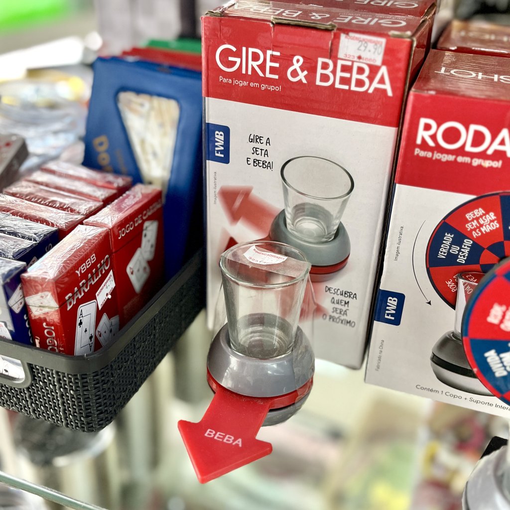 Jogo de shot Gire e Beba 