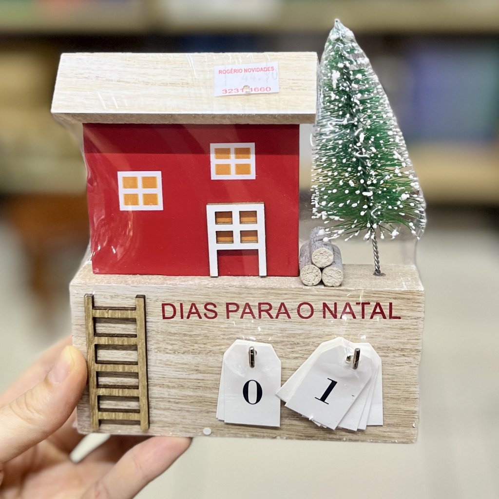 Calendário natal casinha de madeira 