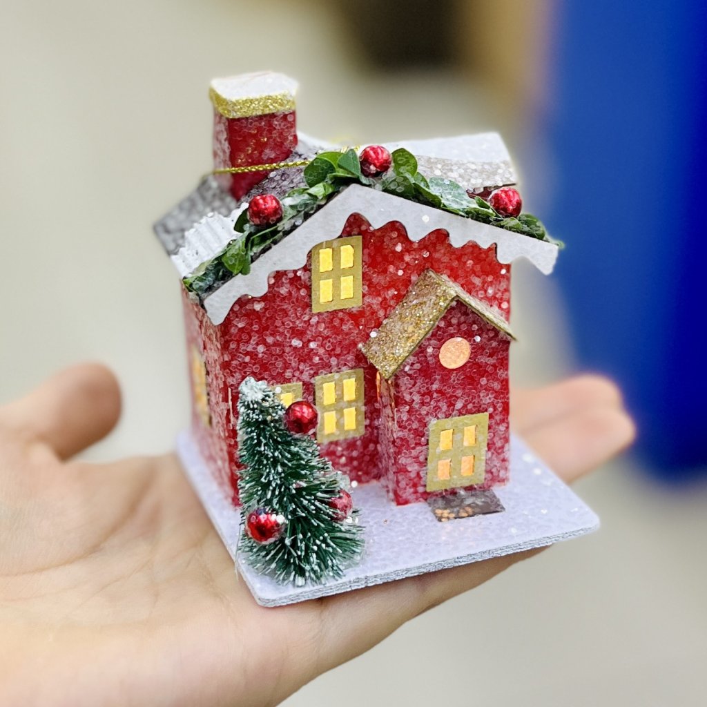 Enfeite casa nevada Natal com Led 7cm X 7cm X 8cm 