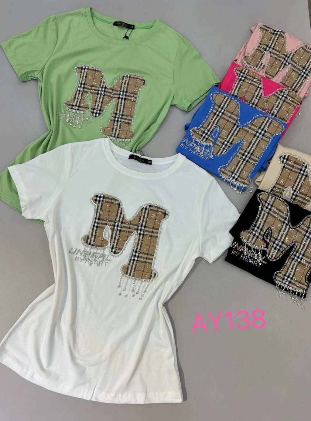 Tshirts Importada com Aplique - 24 peças 