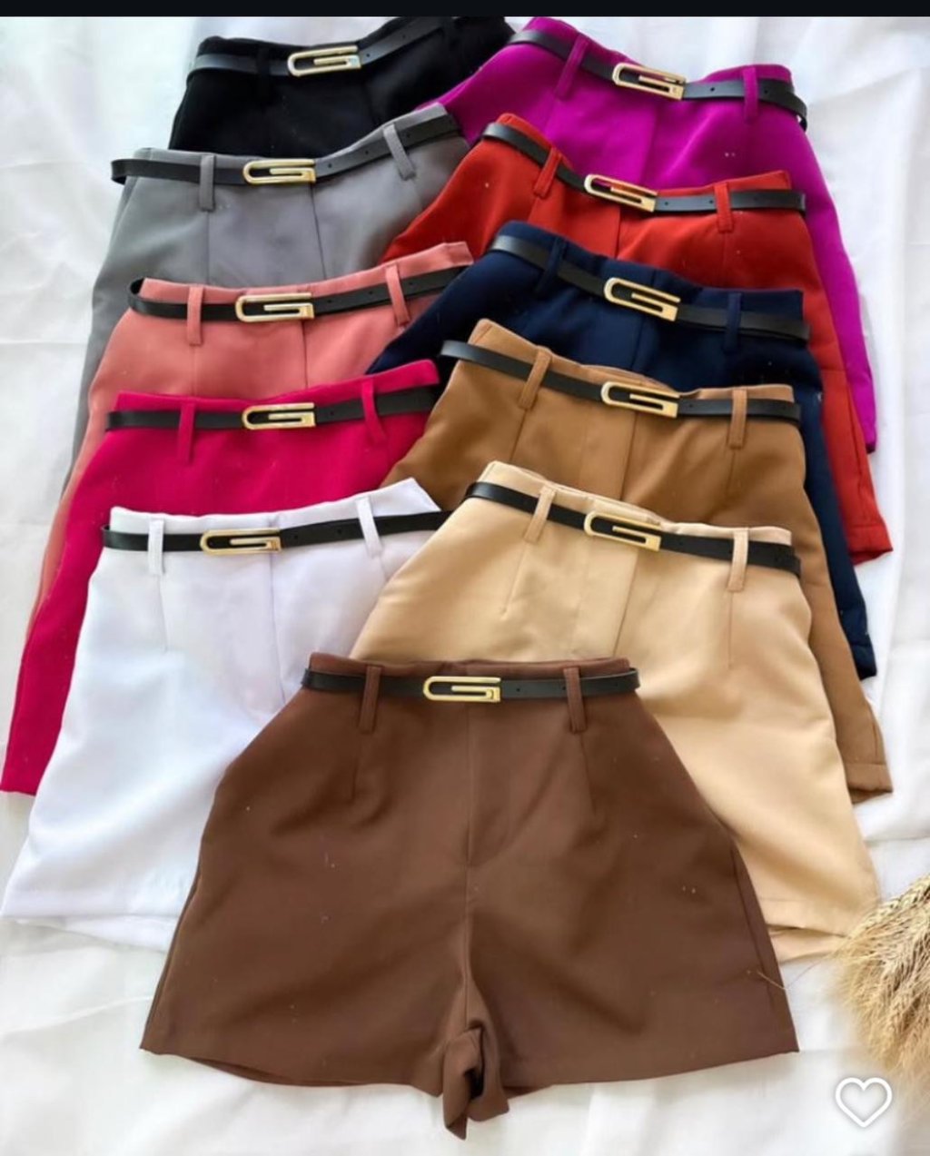 Shorts Alfaiataria com Cinto 