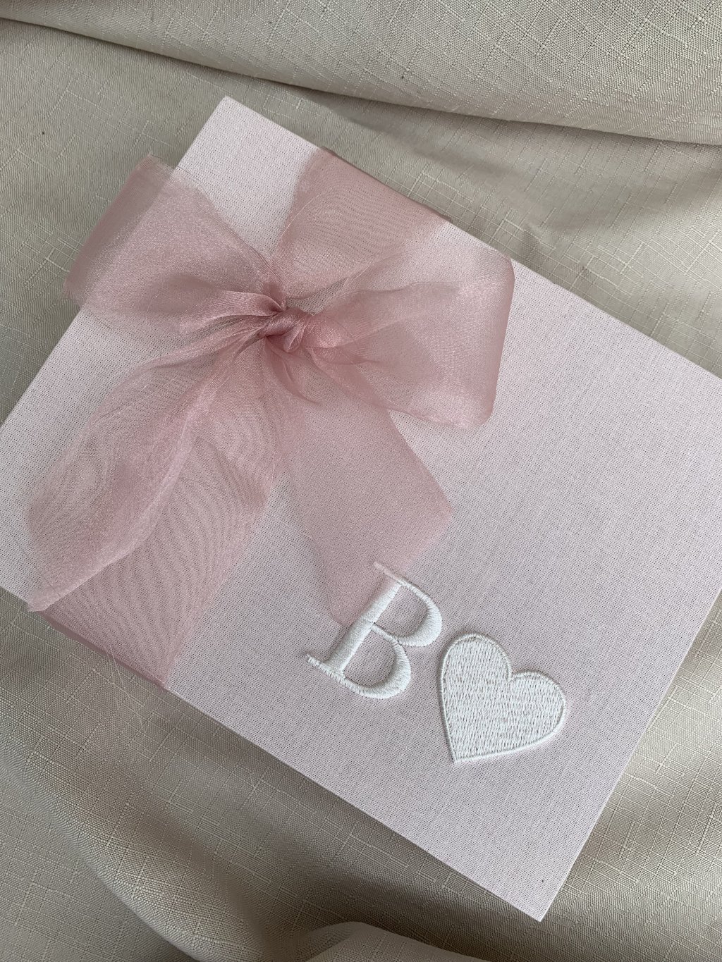 Caixa personalizada para colocar lembrancinha 