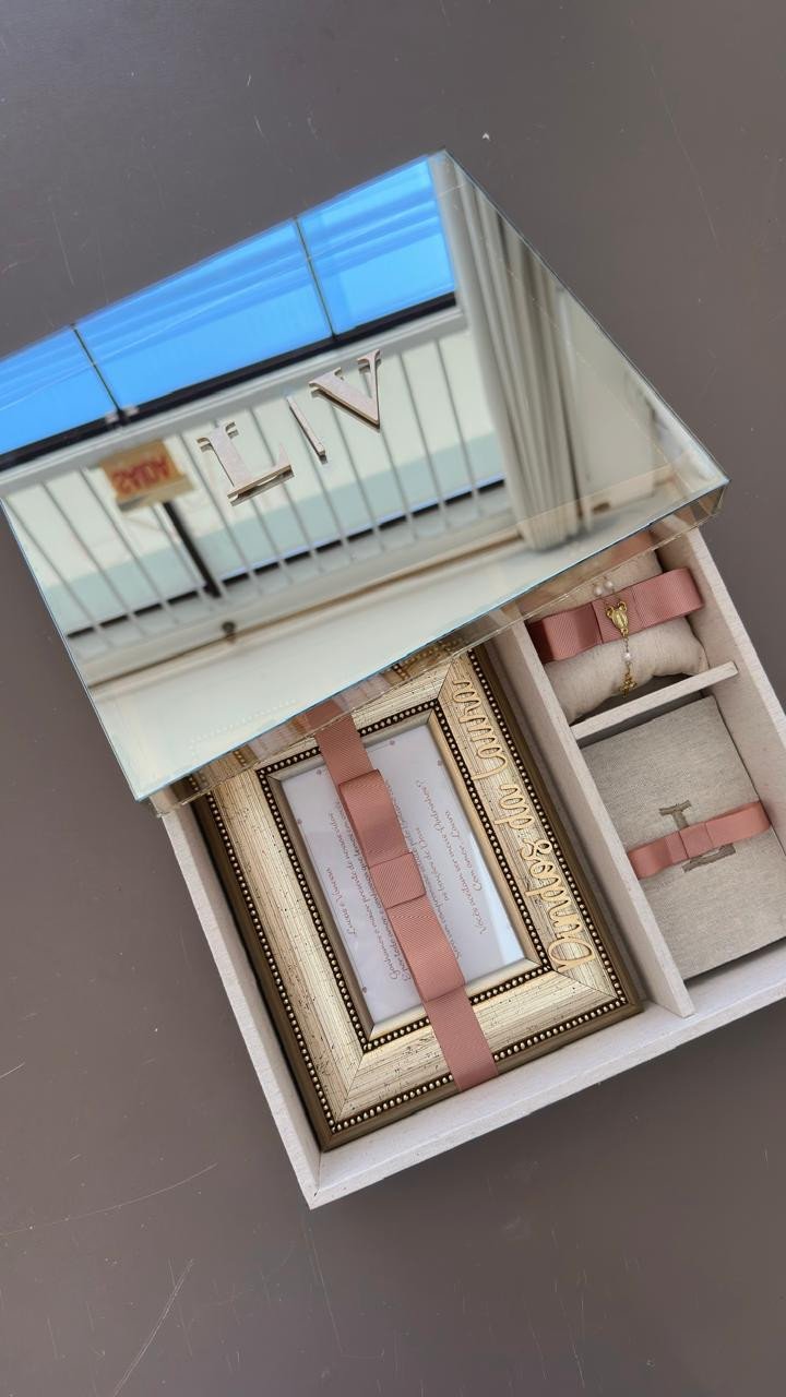 Convite de padrinhos luxo com 1 porta retrato 1 livro de salmo e vela