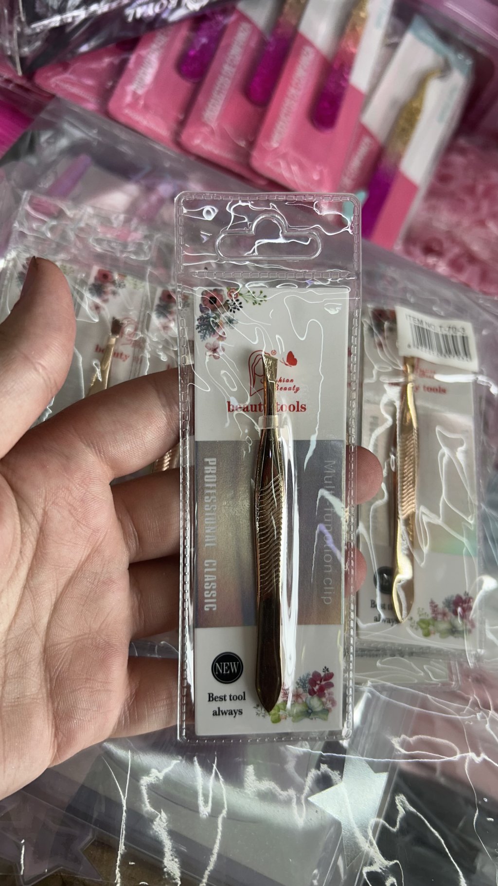 Pinça chanfrada para sobrancelha