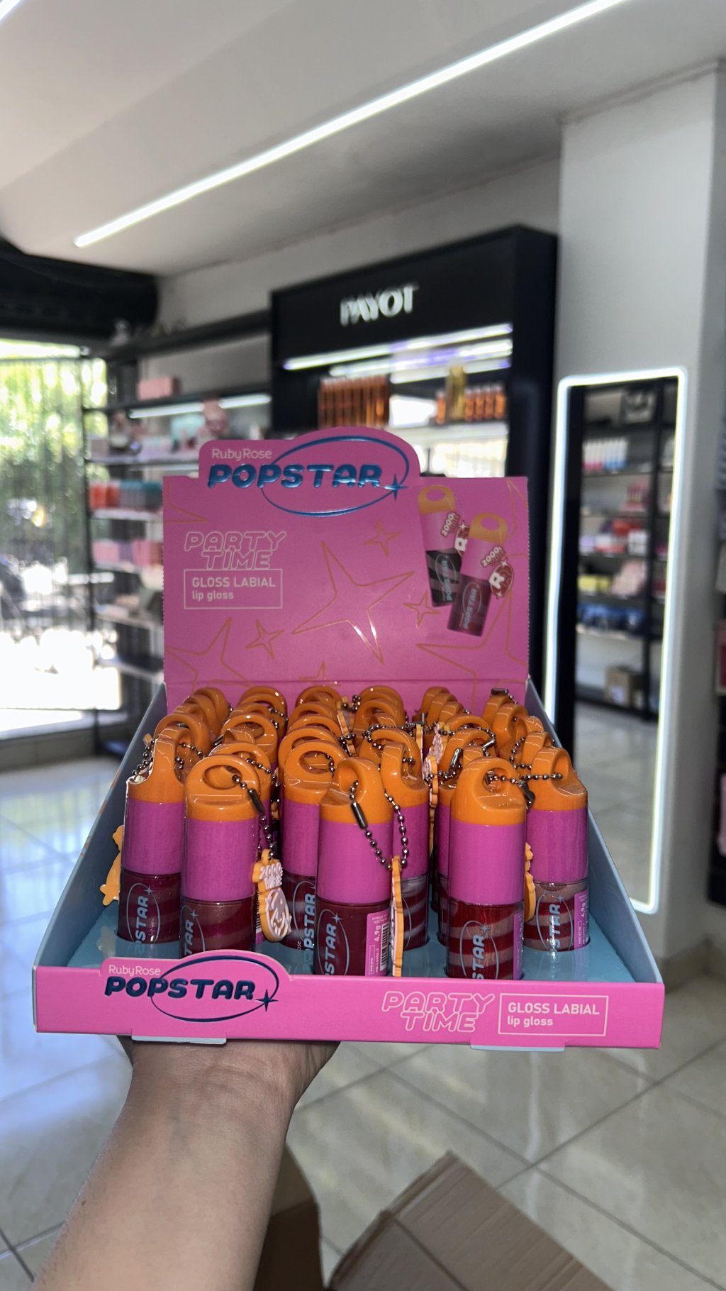 Box com 6 gloss chaveiro pop star