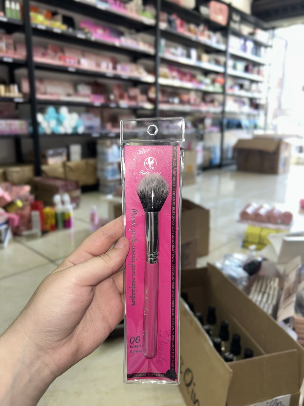 Pincel cônico médio 