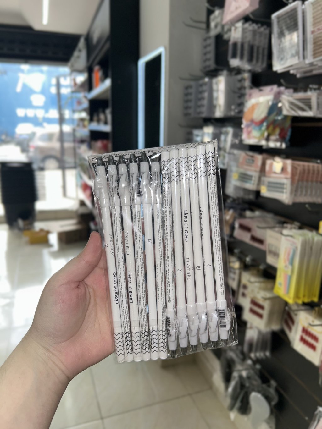 Lápis de olho branco - Mia Make 