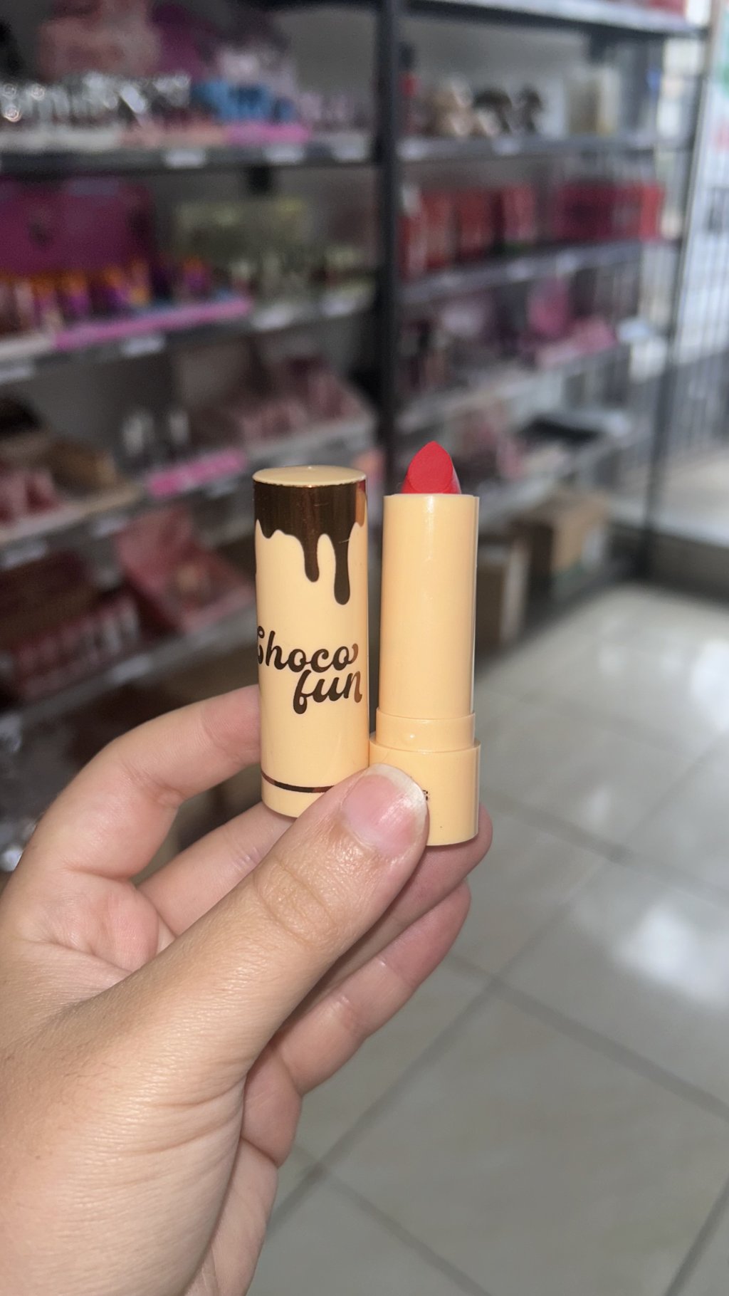 Batom Matte vermelho Fenzza