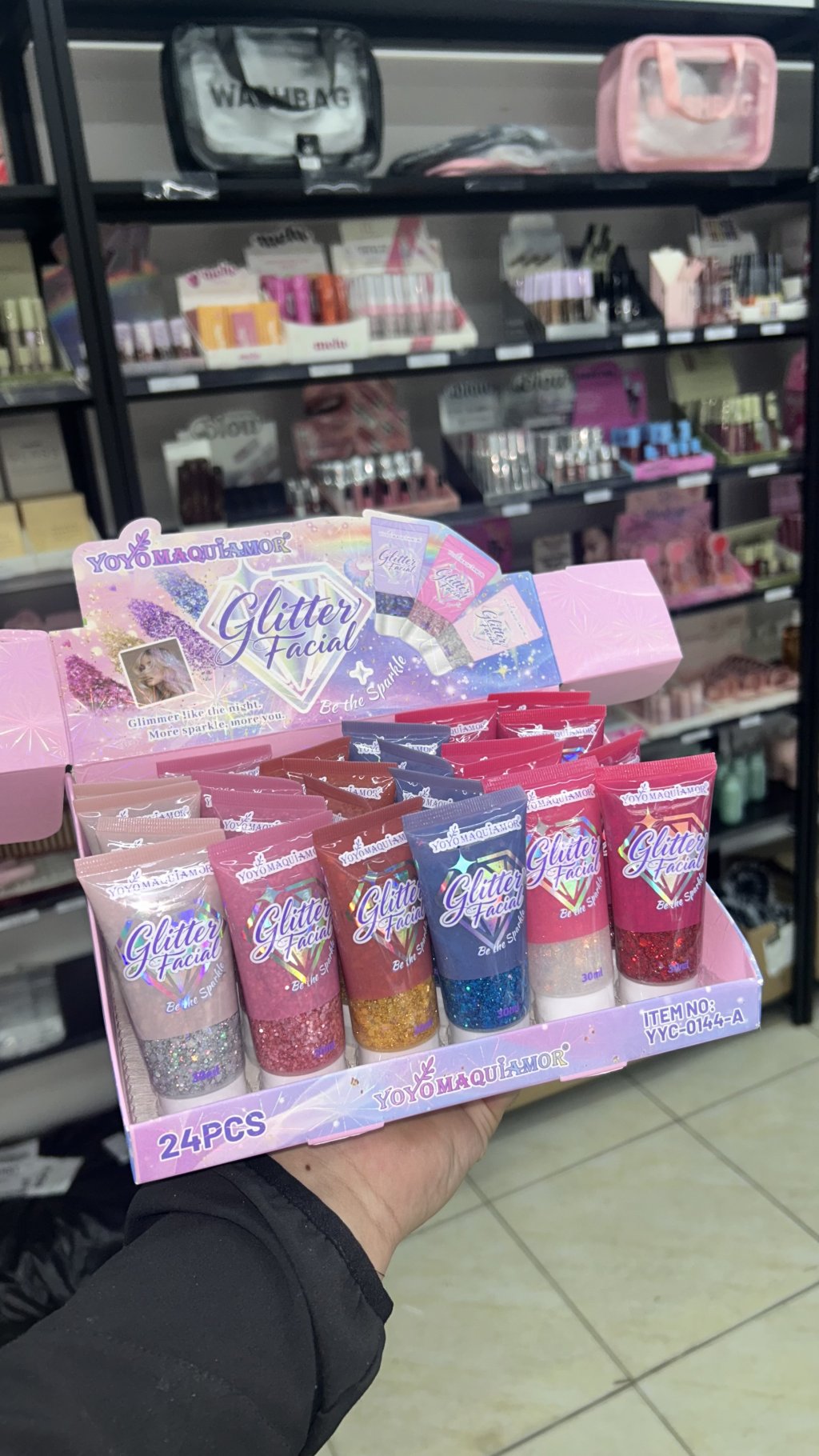 Glitter facial e de cabelo