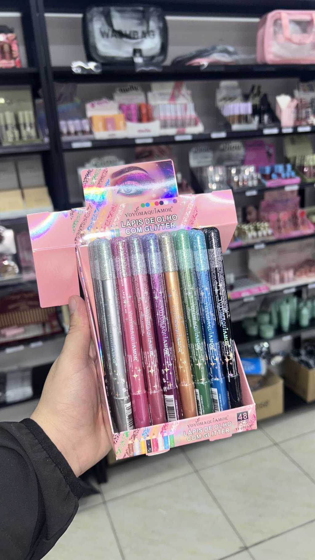 Lápis de olho com glitter 