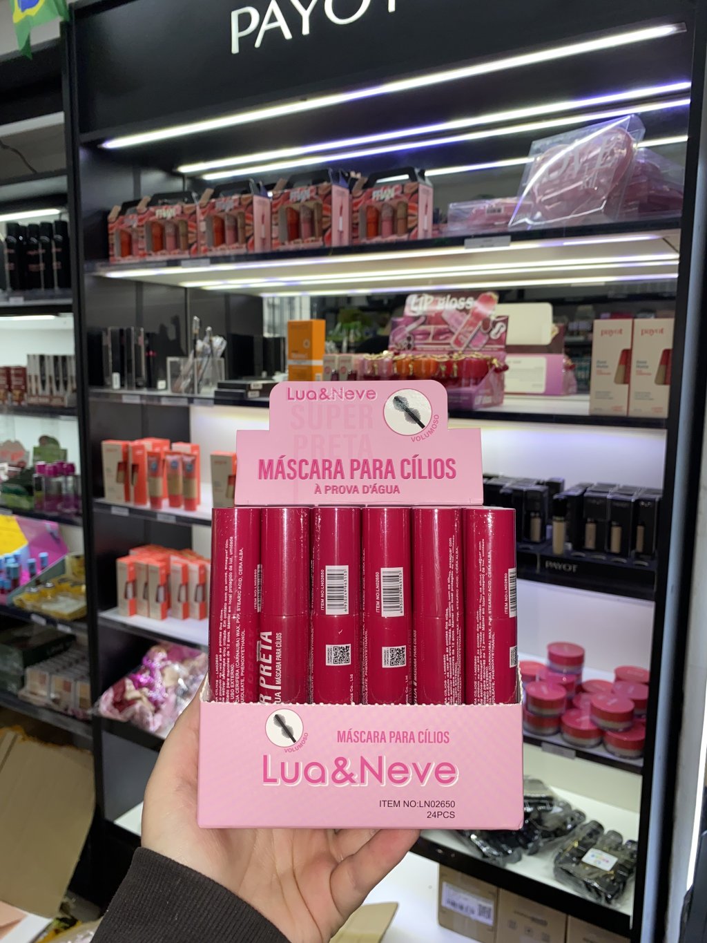 Máscara de cílios lua e neve 