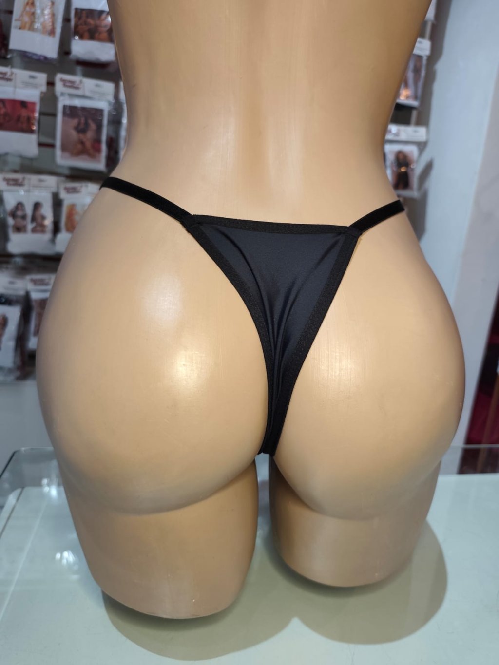 CALCINHA FIO REGULAR - PRETA
