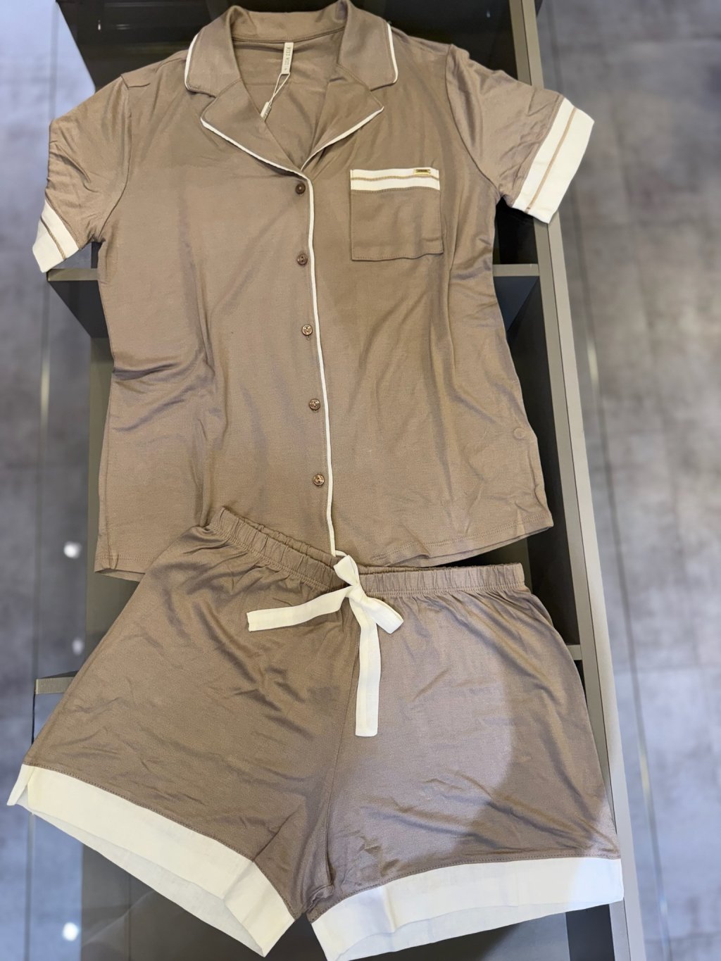 Pijama botões na viscose 