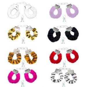 *ALGEMA COM PELÚCIA -VÁRIAS CORES