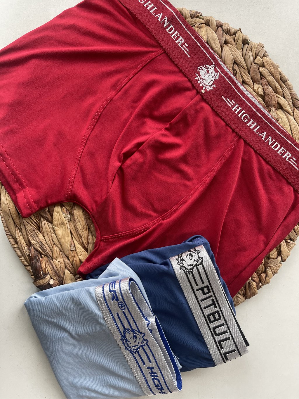 Box adulto Poliéster Lisa 