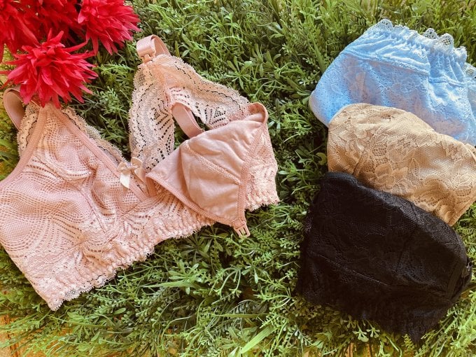 Amamentação com renda 