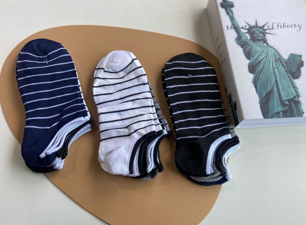 Kit meia masculina listrada cano curto 