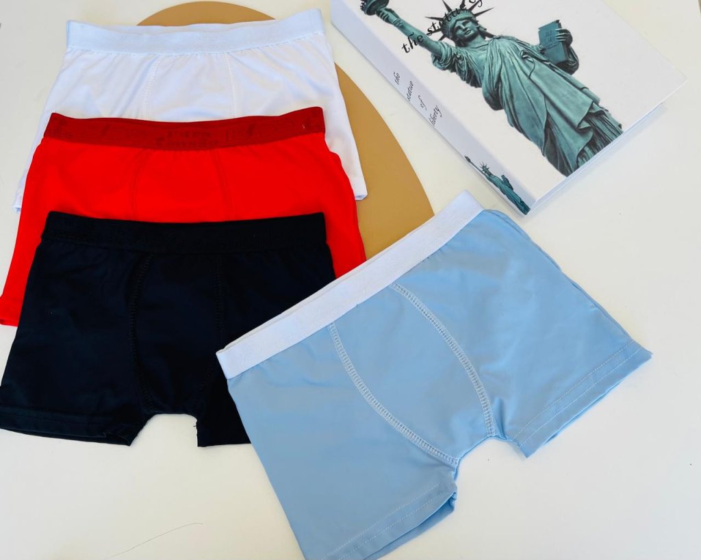 Box infantil microfibra lisa 