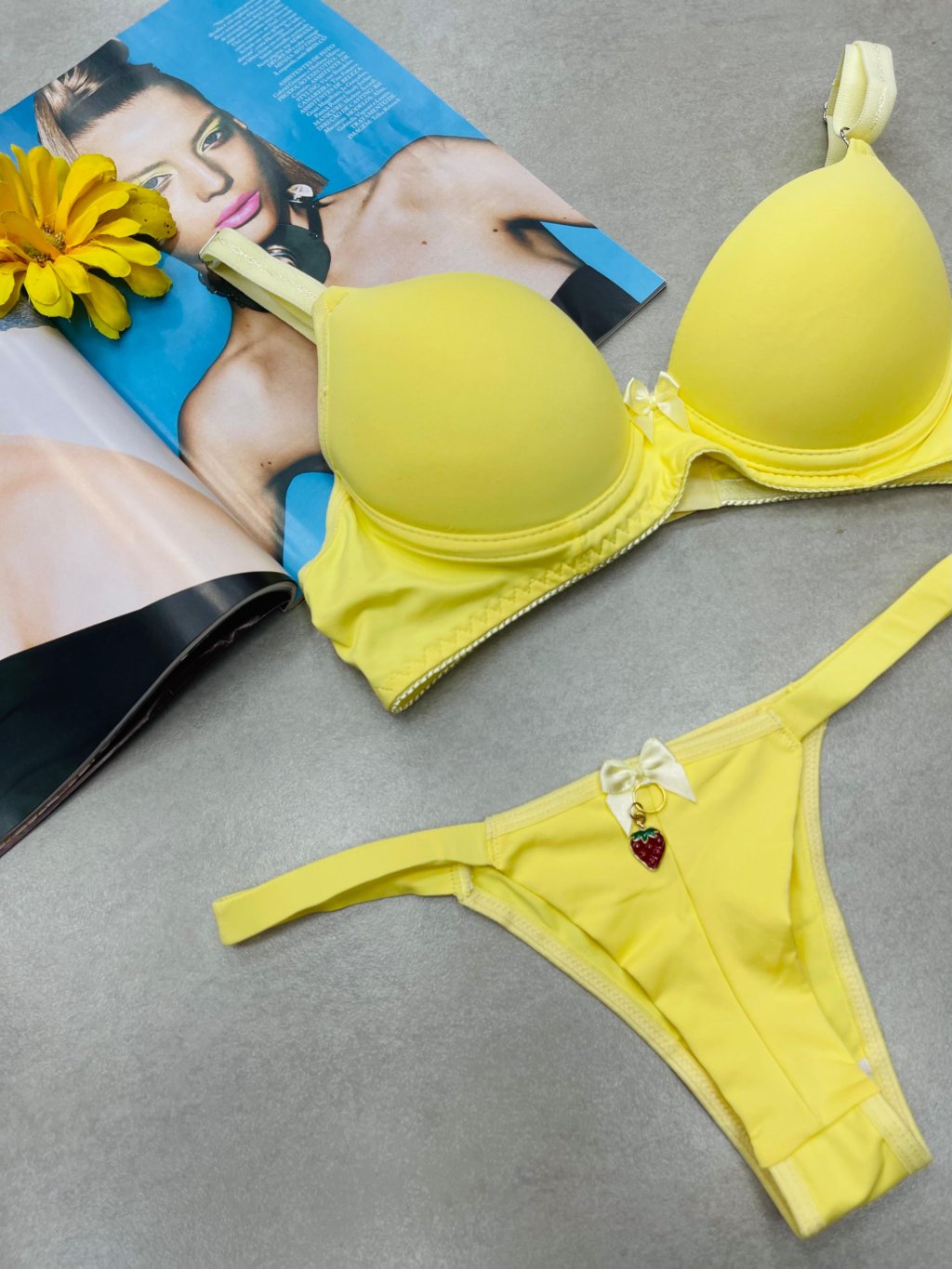 Conjunto Morango do amor 