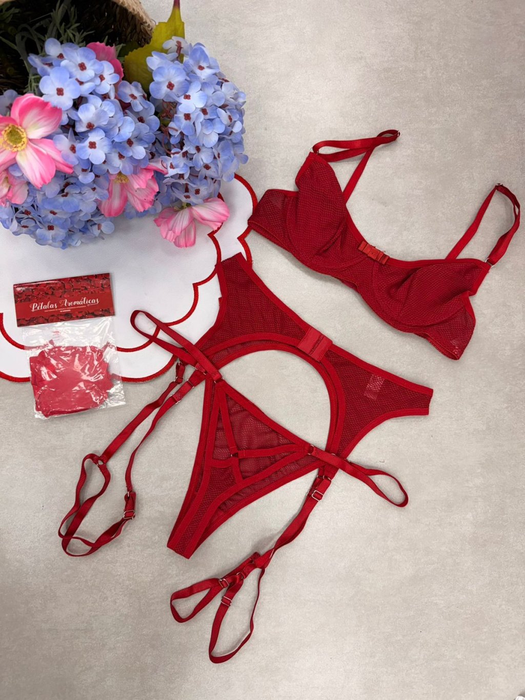 Conjunto três peças+ Pétalas aromáticas+bolsa presenteavel