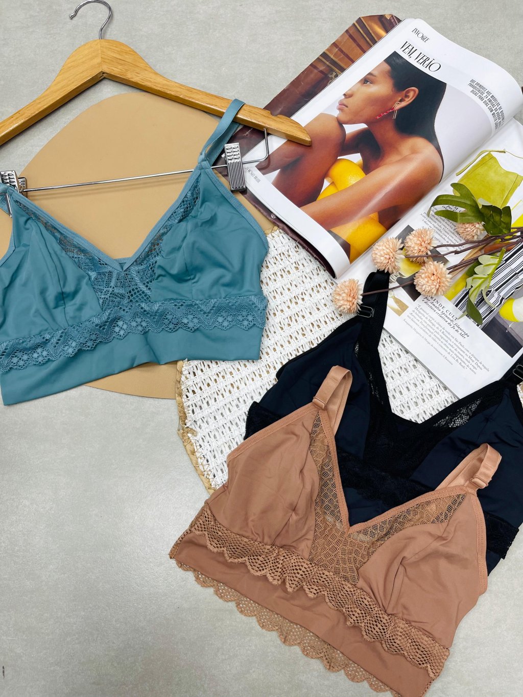 Cropped Micro e Renda