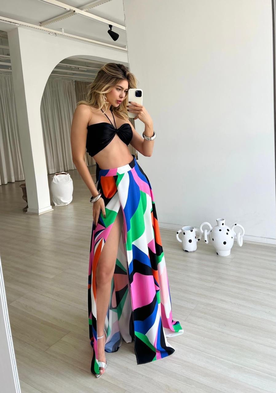Conjunto top lenço preto e saia longa fenda estampada Salgu SJ-983