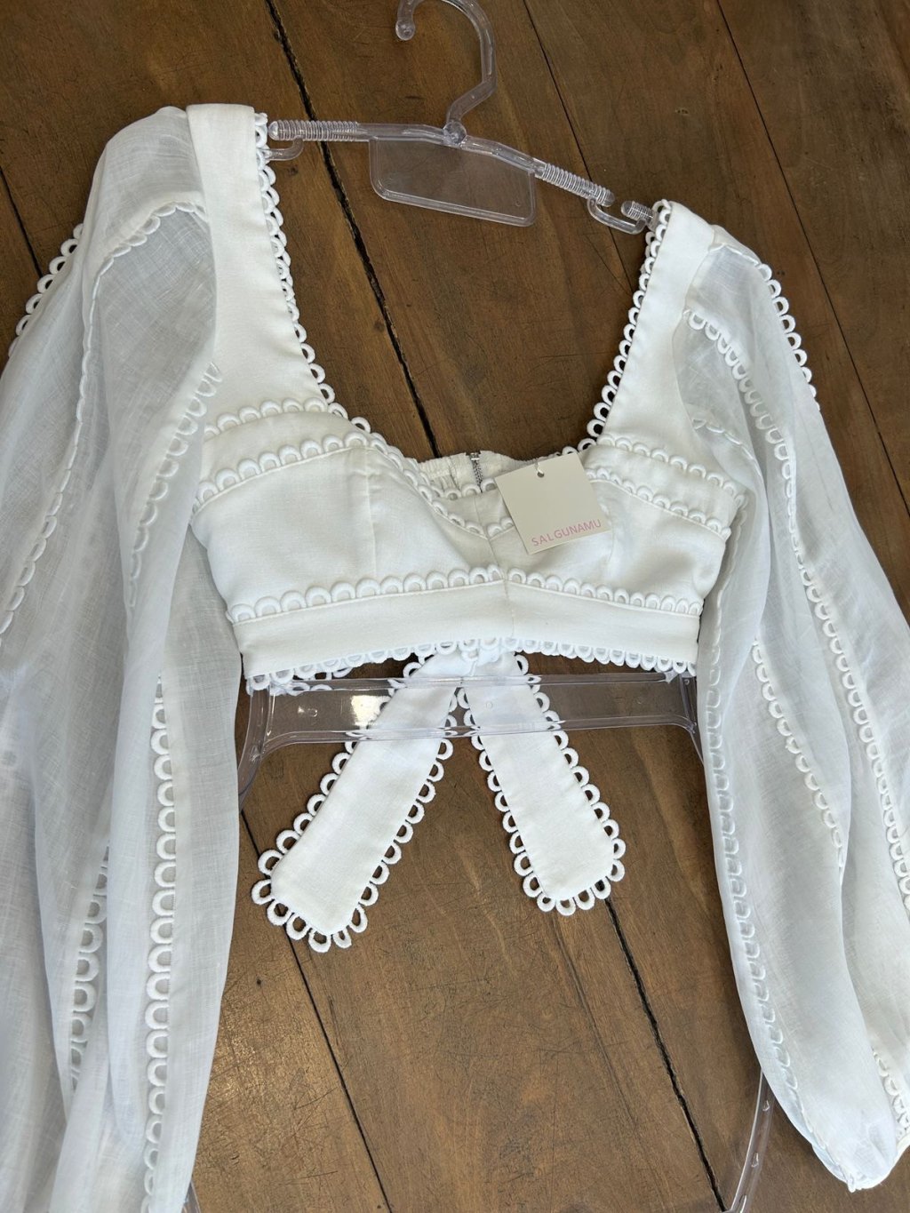 Cropped em rami manga longa viés cianinha amarração costas Salgu 